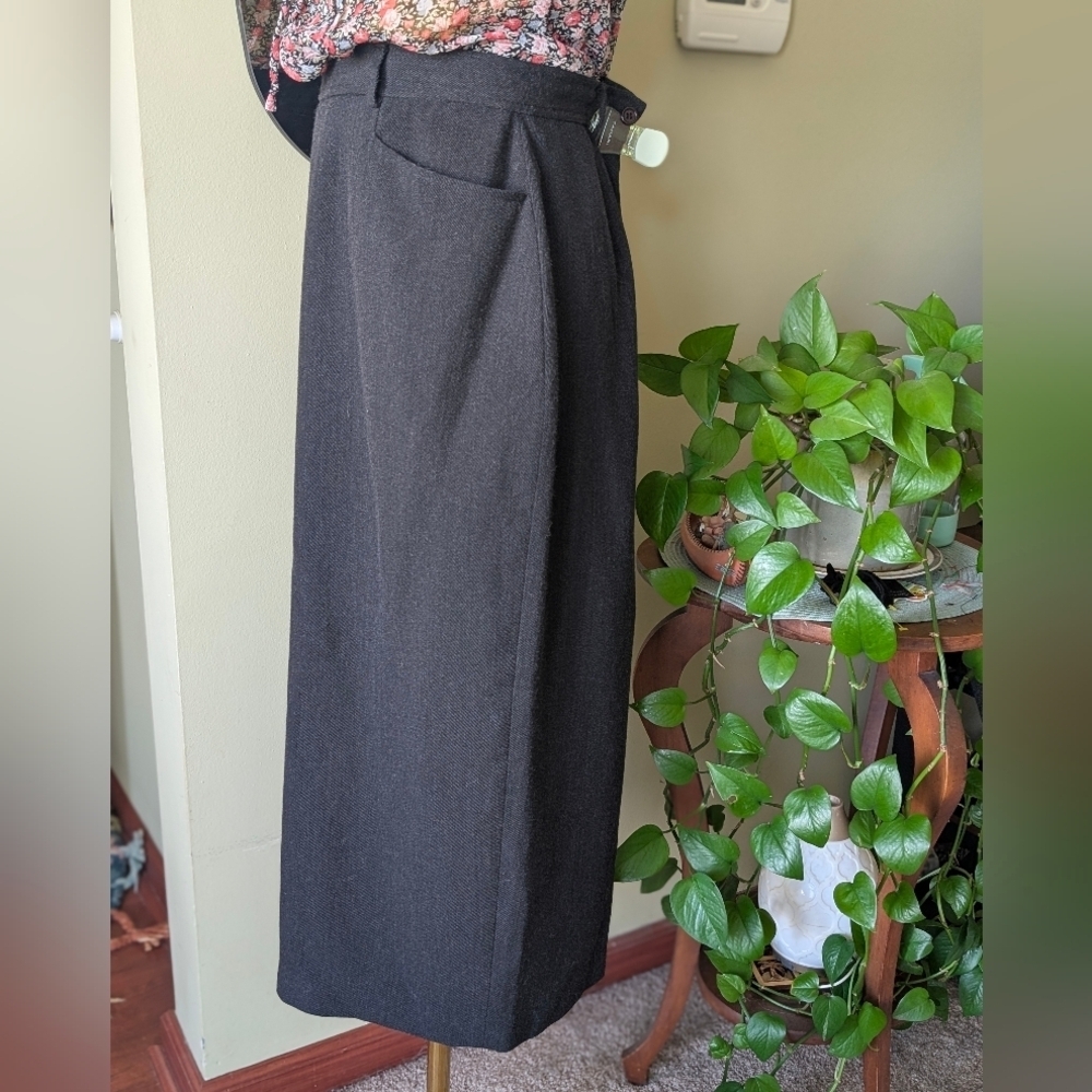 Embassy Row Petites Dark Gray Wool Pencil Skirt with Pockets - Size 12P - Picture 5 of 12
